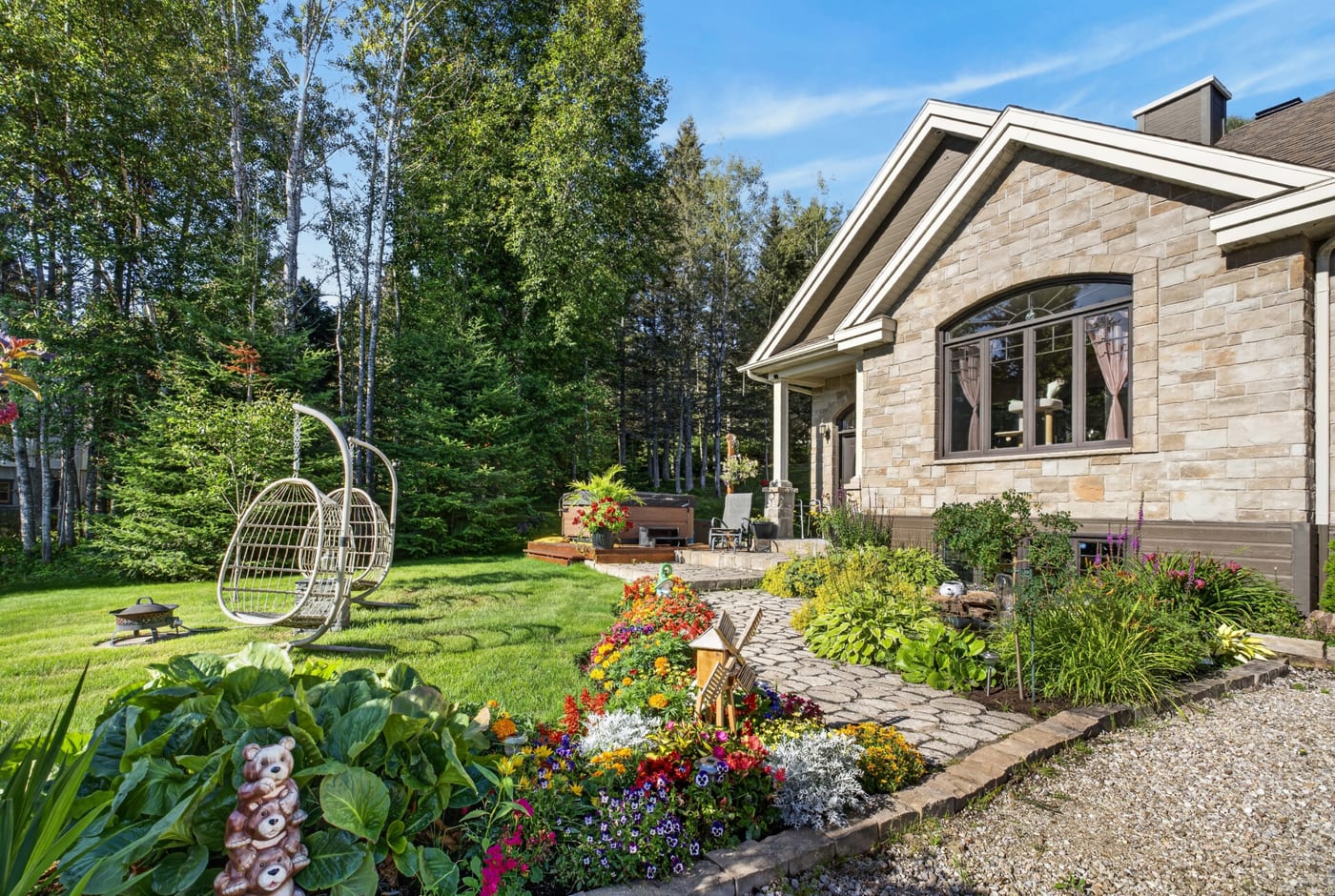 Maison en pierre à Saint-Joseph-de-la-Rive, Charlevoix
