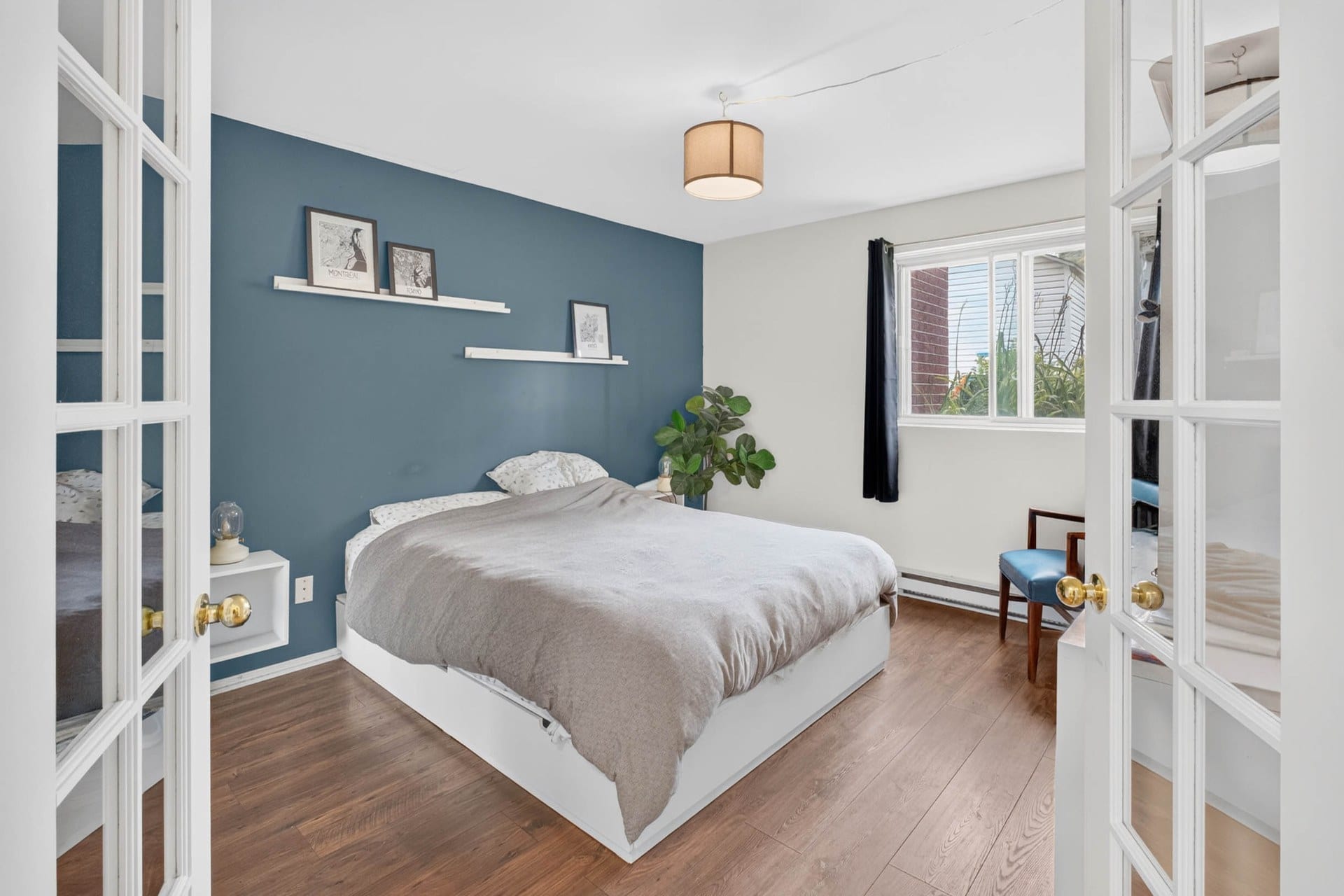 Chambre d'un condo à Sainte-Thérèse, Laurentides